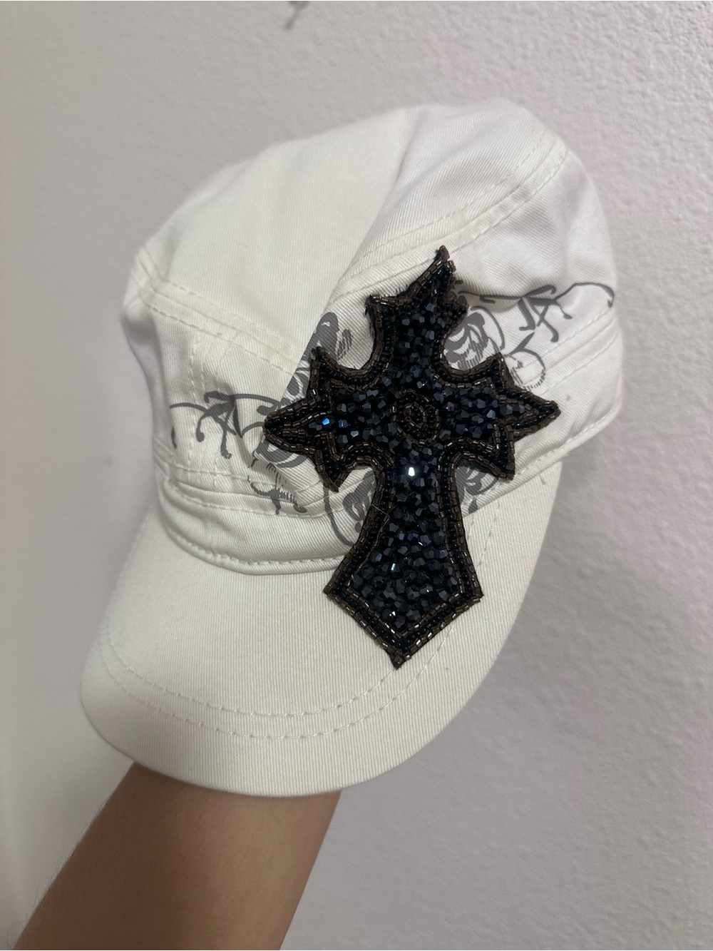 White Embellished Cross Baseball Cap - Unbranded